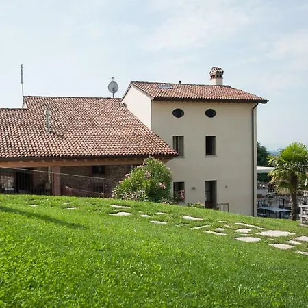 La Costa Fattoria Sociale مزرعة للإقامة *